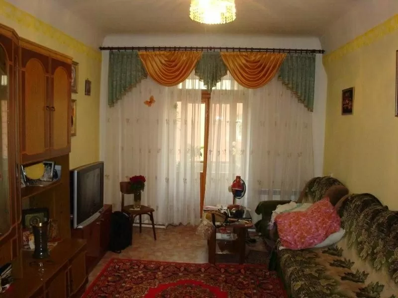 Продаю 2-комнатную с отличным ремонтом в центре Кемерова